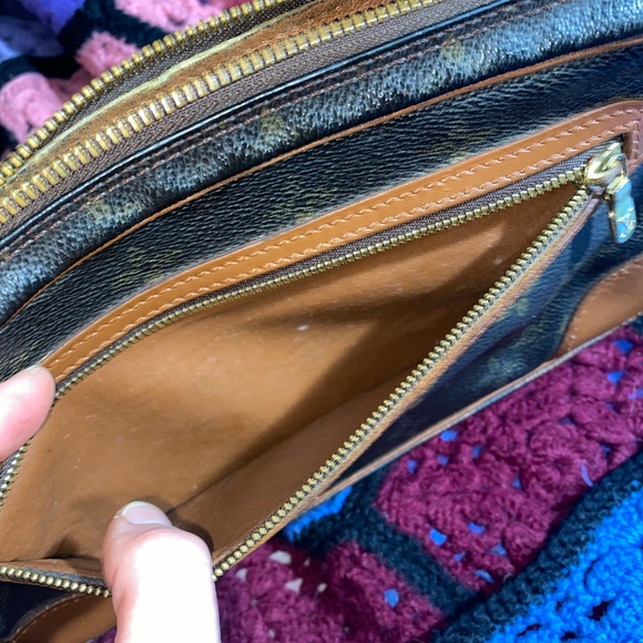 🛑SOLD🛑🎉HOST PICK🎉Beautiful Authentic (SL0942) Louis Vuitton Marley Dragonne - Picture 6 of 16